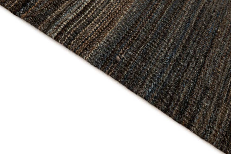 Detail image of 6' 6 x 9' 9 Hand Woven Kilim Modern Wool Rug