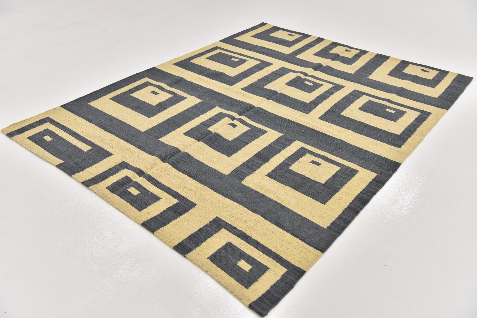5' x 6' 6 Hand Woven Kilim Modern Wool Rug