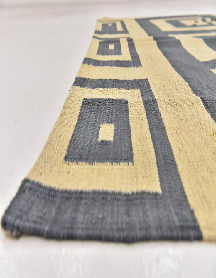 Detail image of 5' x 6' 6  Hand Woven Kilim Modern Wool Rug