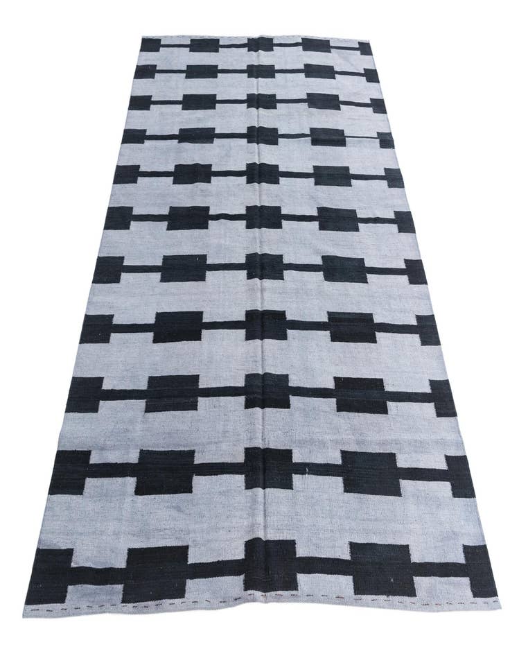 Detail image of 5' 8 x 7' 9  Hand Woven Kilim Modern Wool Rug