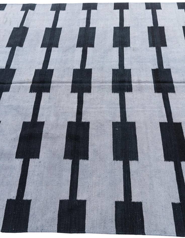 Detail image of 5' 8 x 7' 9  Hand Woven Kilim Modern Wool Rug