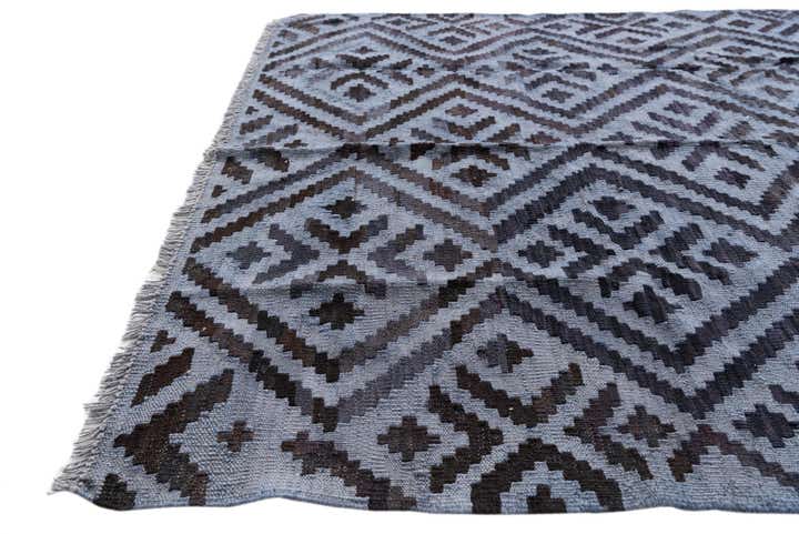 4' x 5' 10 Hand Woven Kilim Modern Wool Rug