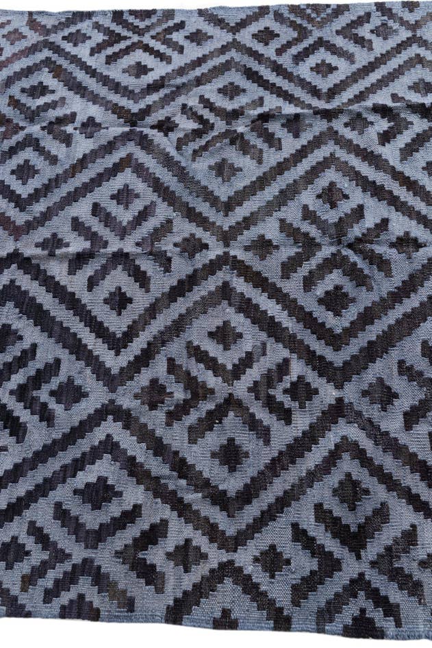 Detail image of 4' x 5' 10 Hand Woven Kilim Modern Wool Rug