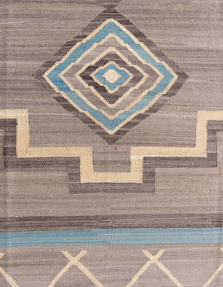 Detail image of 6' 5 x 9' 10 Hand Woven Kilim Modern Wool Rug