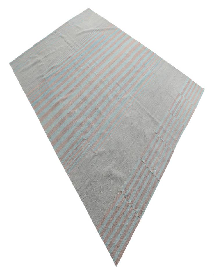 Detail image of 6' 7 x 9' 5  Hand Woven Kilim Modern Wool Rug