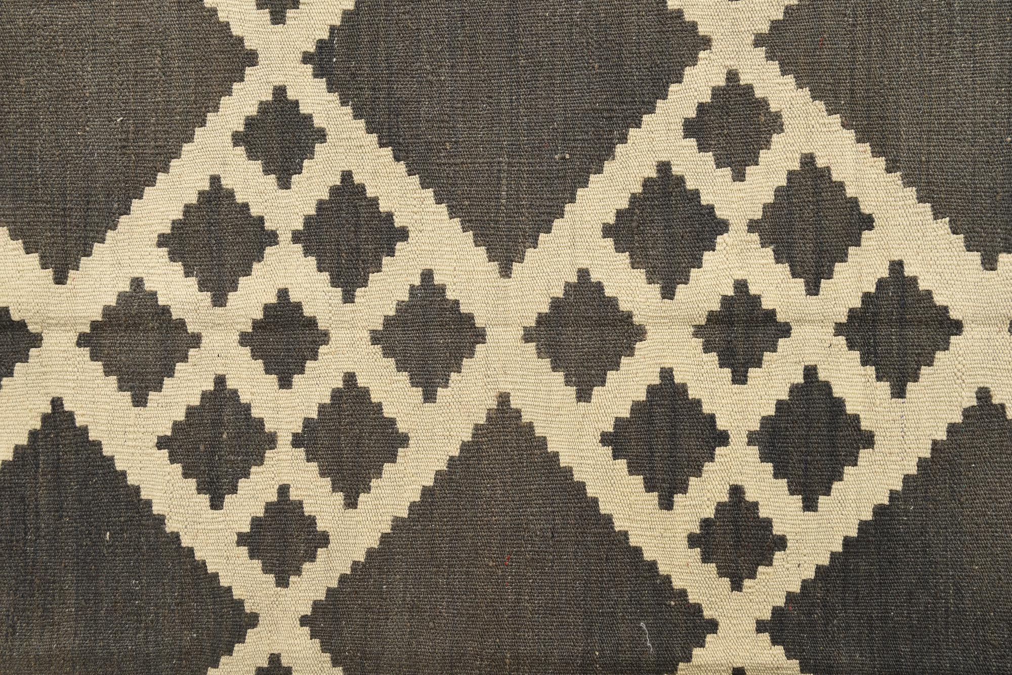 3' 8 x 6' Hand Woven Kilim Modern Wool Rug