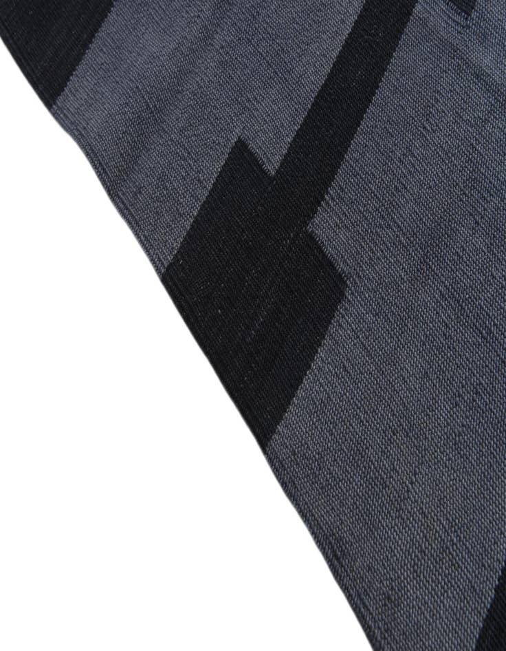 Detail image of 5' 8 x 7' 6 Hand Woven Kilim Modern Wool Rug