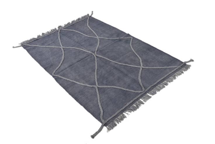 Detail image of 3' 3 x 4' 10 Hand Woven Kilim Modern Wool Rug