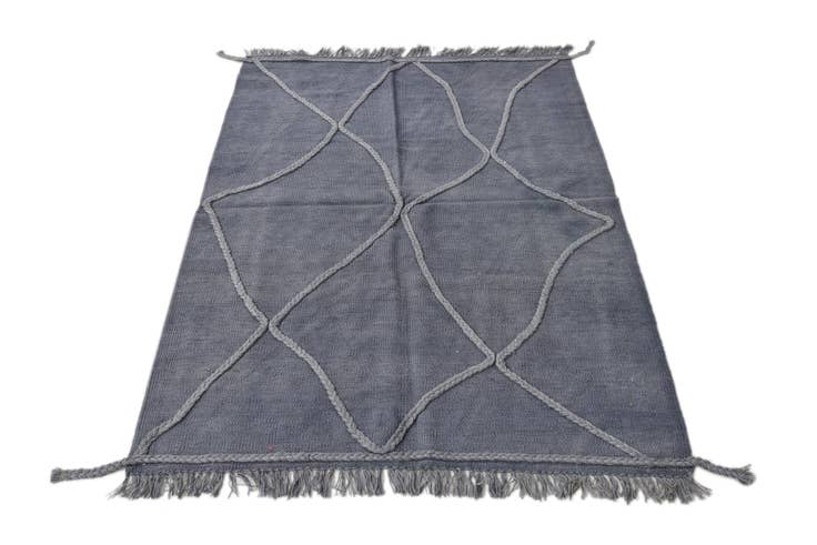 Detail image of 3' 3 x 4' 10 Hand Woven Kilim Modern Wool Rug