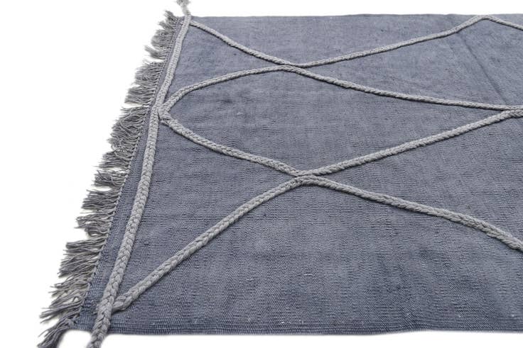 Detail image of 3' 4 x 4' 10 Hand Woven Kilim Modern Wool Rug