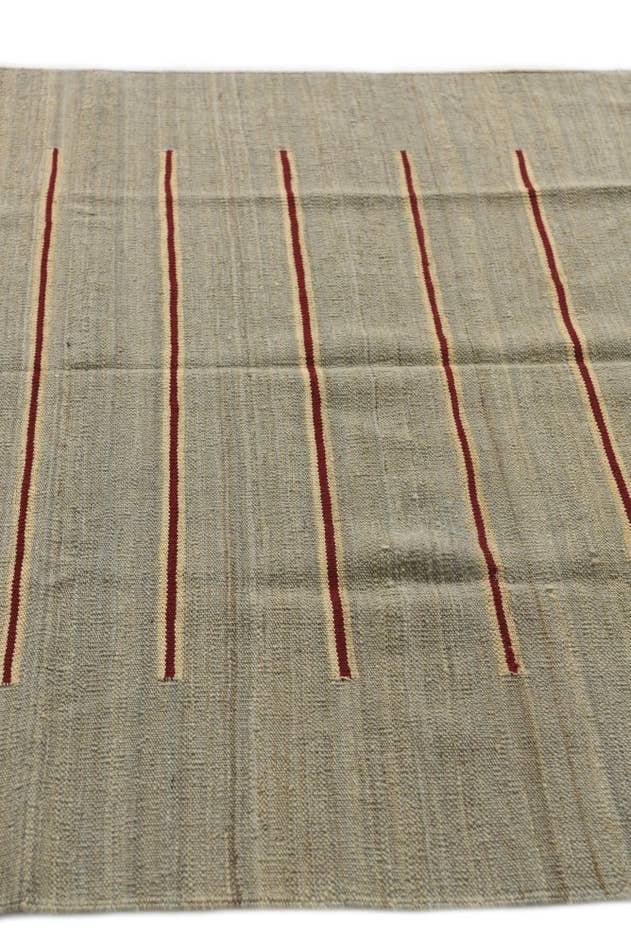 Detail image of 4' 4 x 5' 10 Hand Woven Kilim Modern Wool Rug