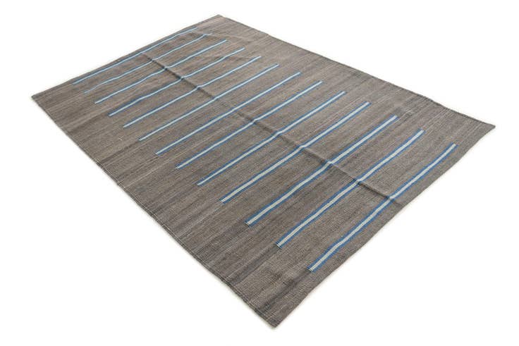 Detail image of 4' 2 x 6' Hand Woven Kilim Modern Wool Rug