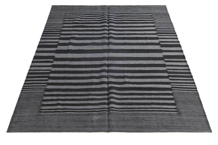 Detail image of 4' 4 x 5' 9 Hand Woven Kilim Modern Wool Rug