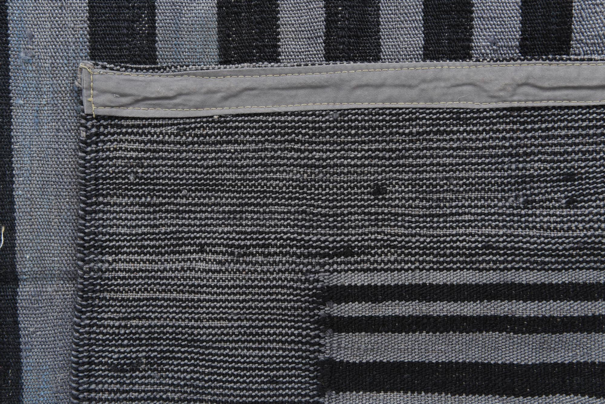 4' 4 x 5' 9 Hand Woven Kilim Modern Wool Rug