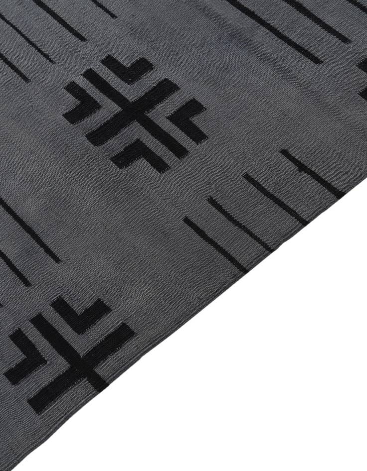Detail image of 8' 5 x 9' 7  Hand Woven Kilim Modern Wool Rug
