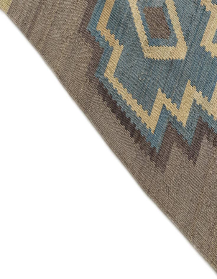 Detail image of 6' 6 x 9' 5  Hand Woven Kilim Modern Wool Rug