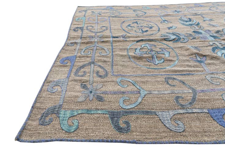 Detail image of 5' x 6' 2 Hand Woven Kilim Suzani Wool Rug
