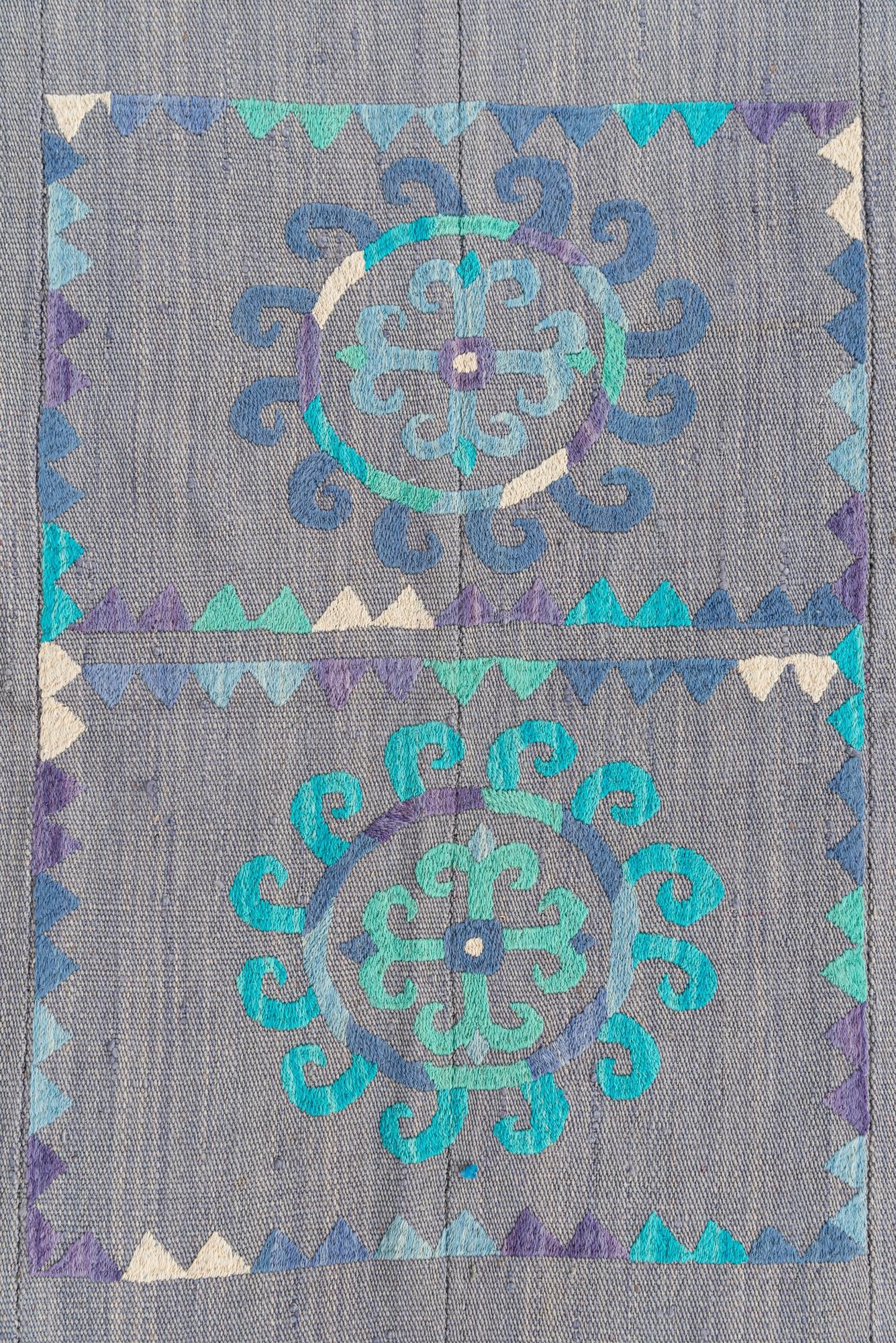 4' 1 x 5' 6 Hand Woven Kilim Suzani Wool Rug