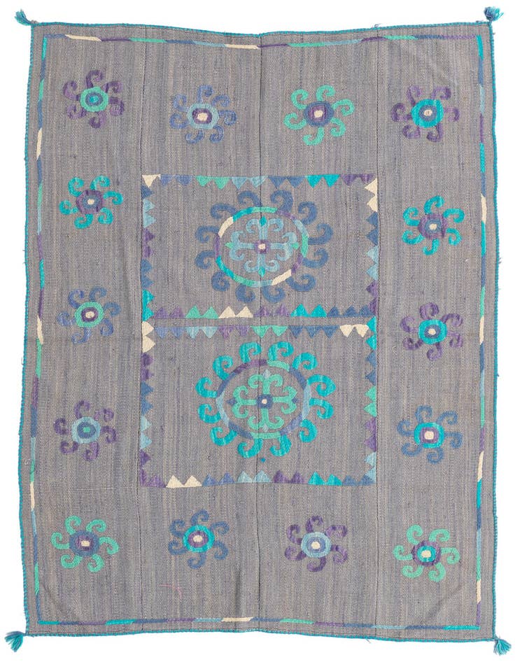 Detail image of 4' 1 x 5' 6 Hand Woven Kilim Suzani Wool Rug