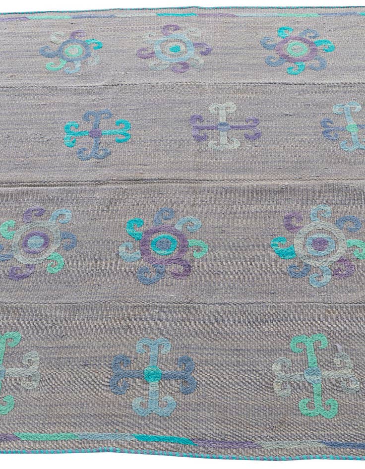 Detail image of 4' 3 x 5' 5 Hand Woven Kilim Suzani Wool Rug