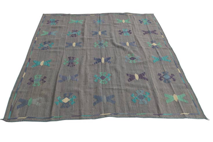 Detail image of 5' 3 x 6' Hand Woven Kilim Suzani Wool Rug