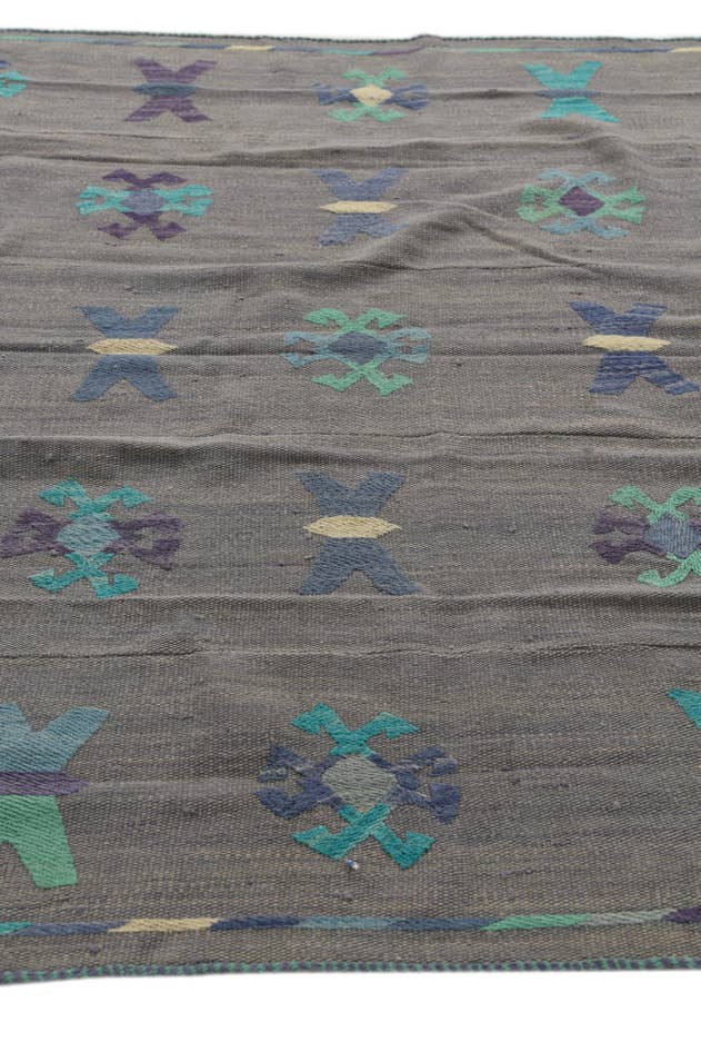 Detail image of 5' 3 x 6' Hand Woven Kilim Suzani Wool Rug