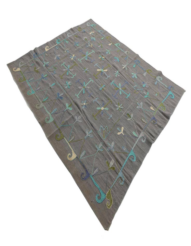 Detail image of 5' 10 x 6' 7  Hand Woven Kilim Suzani Wool Rug