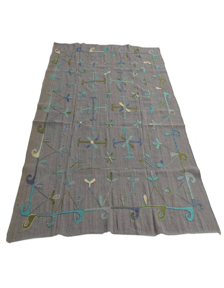 Detail image of 5' 10 x 6' 7  Hand Woven Kilim Suzani Wool Rug