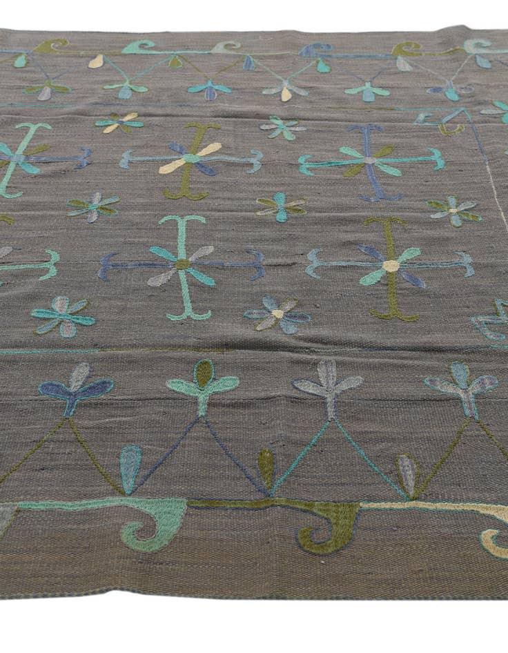 Detail image of 5' 10 x 6' 7  Hand Woven Kilim Suzani Wool Rug