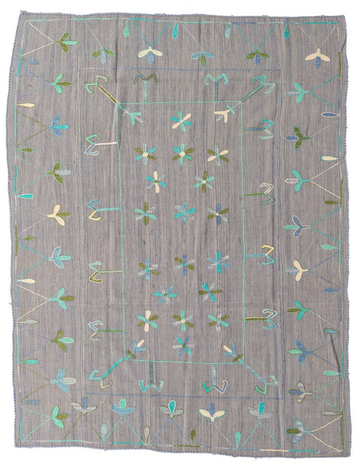 Detail image of 5' 7 x 7' 7 Hand Woven Kilim Suzani Wool Rug
