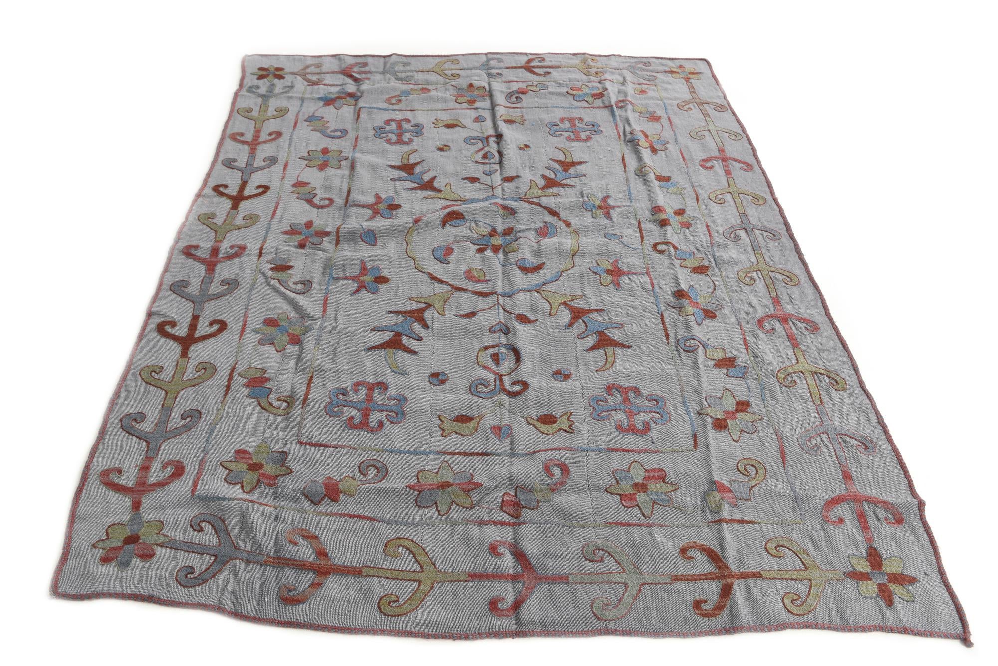 5' 9 x 7' 8 Hand Woven Kilim Suzani Wool Rug