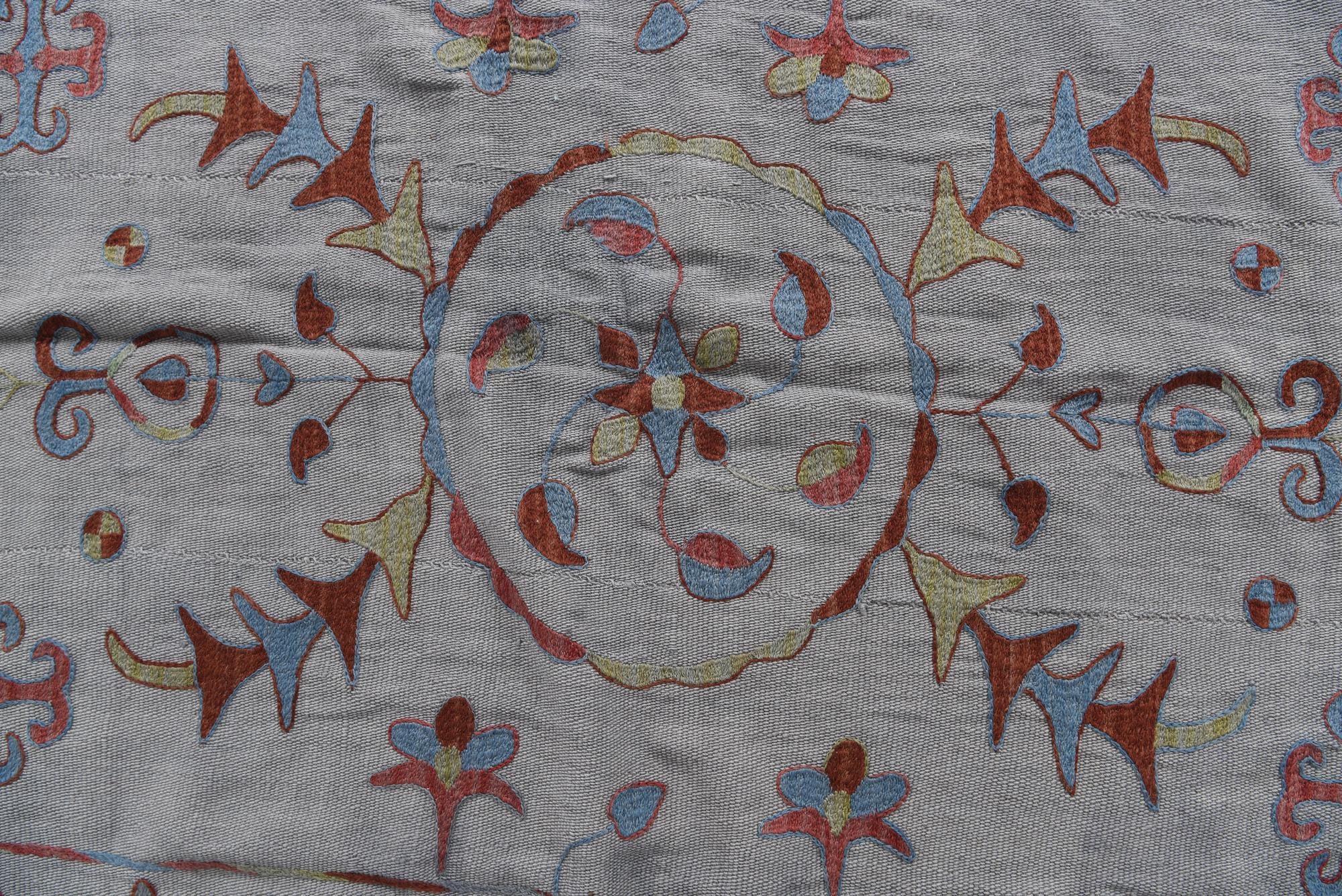 5' 9 x 7' 8 Hand Woven Kilim Suzani Wool Rug