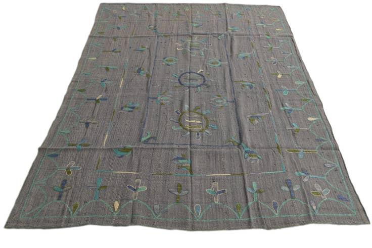 Detail image of 5' 8 x 7' 7 Hand Woven Kilim Suzani Wool Rug