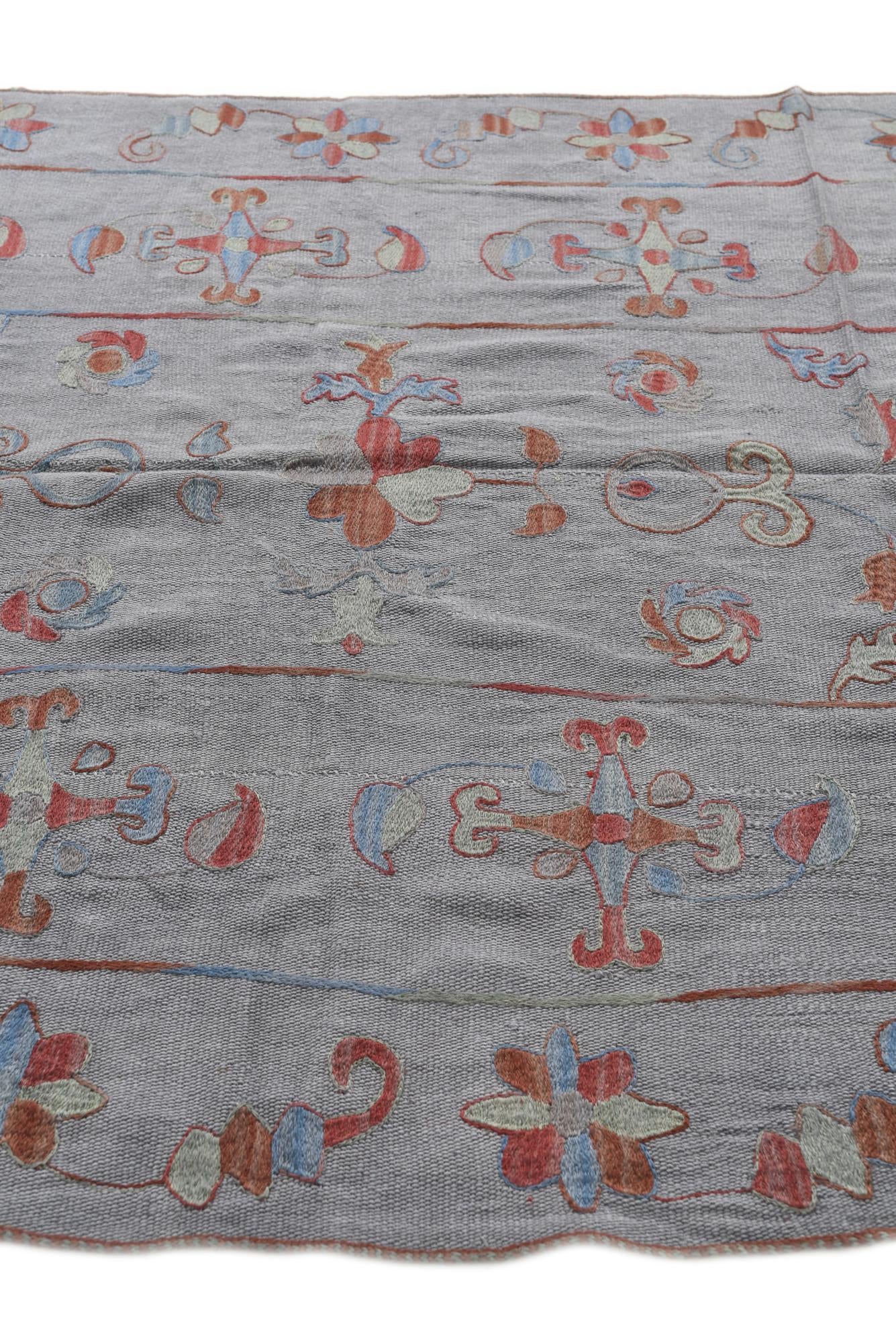 5' 1 x 6' 6 Hand Woven Kilim Suzani Wool Rug