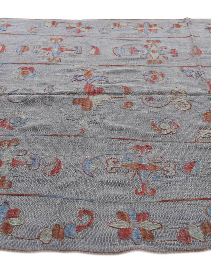 Detail image of 5' 1 x 6' 6  Hand Woven Kilim Suzani Wool Rug