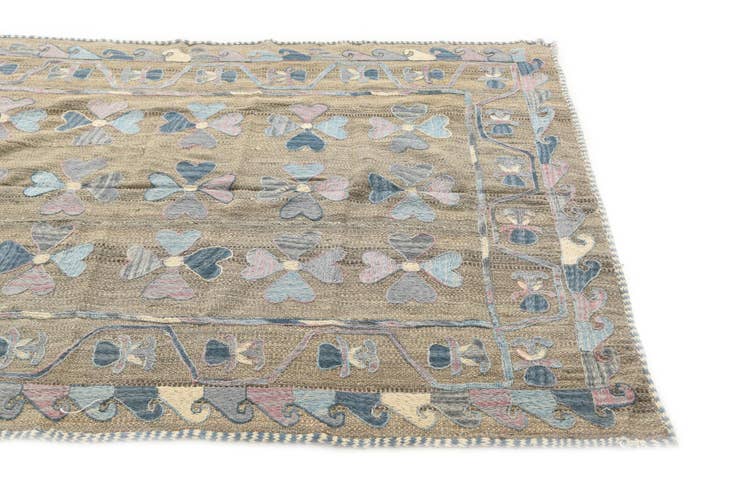 Detail image of 4' 8 x 7' 2 Hand Woven Kilim Suzani Wool Rug