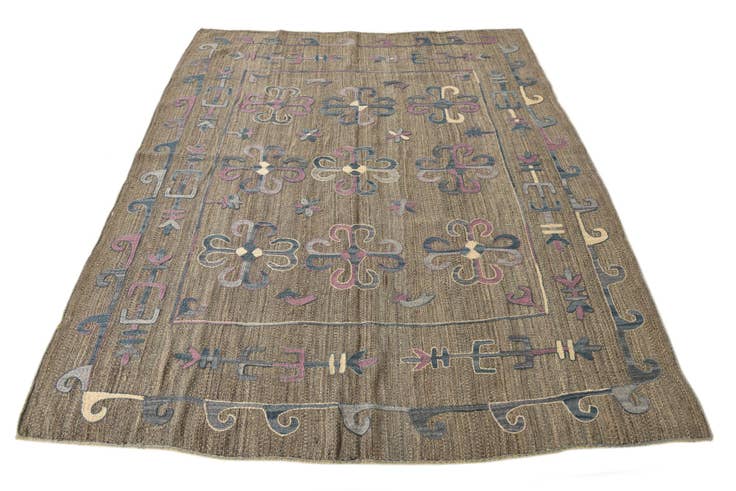 Detail image of 5' 10 x 7' 2 Hand Woven Kilim Suzani Wool Rug