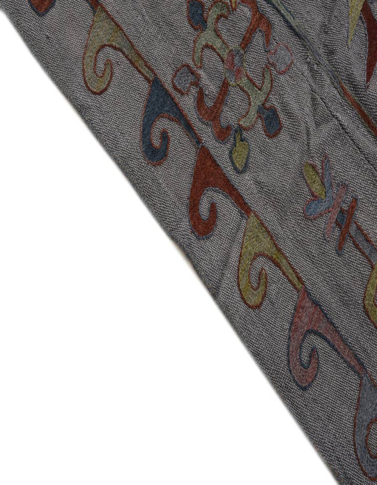 Detail image of 5' 4 x 7' 1  Hand Woven Kilim Suzani Wool Rug