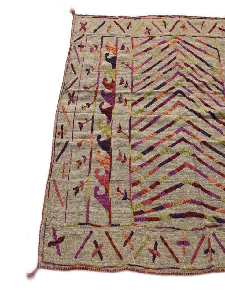 Detail image of 3' 10 x 5' 7  Hand Woven Kilim Suzani Wool Rug