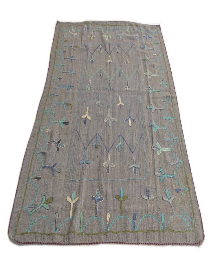 Detail image of 4' 7 x 6' 9 Hand Woven Kilim Suzani Wool Rug