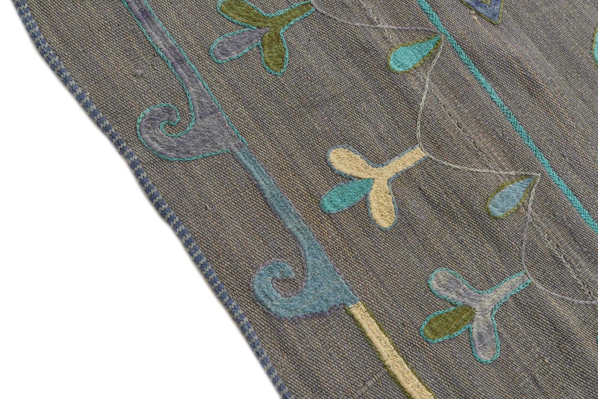 5' 9 x 7' 5 Hand Woven Kilim Suzani Wool Rug