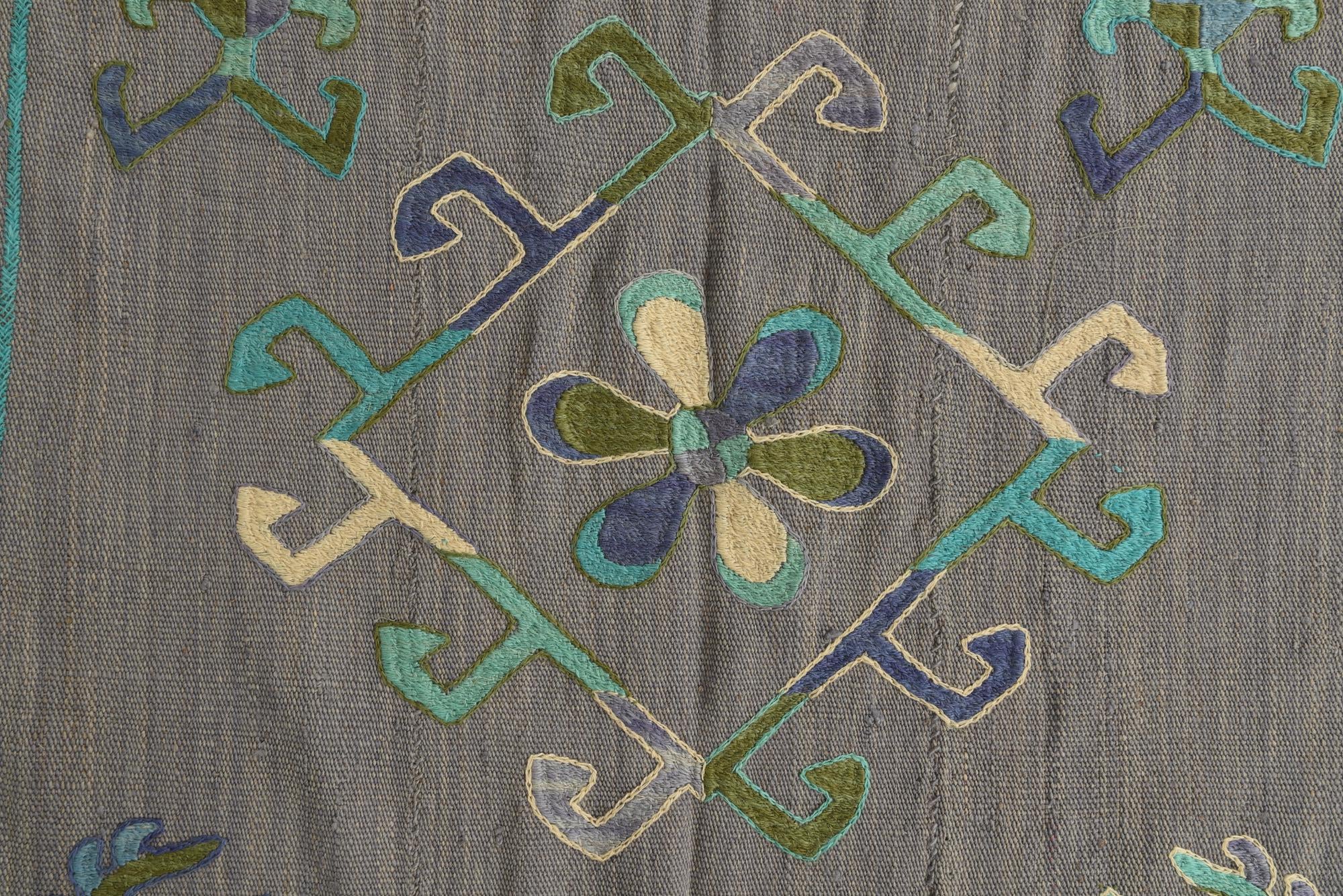 5' 9 x 7' 5 Hand Woven Kilim Suzani Wool Rug