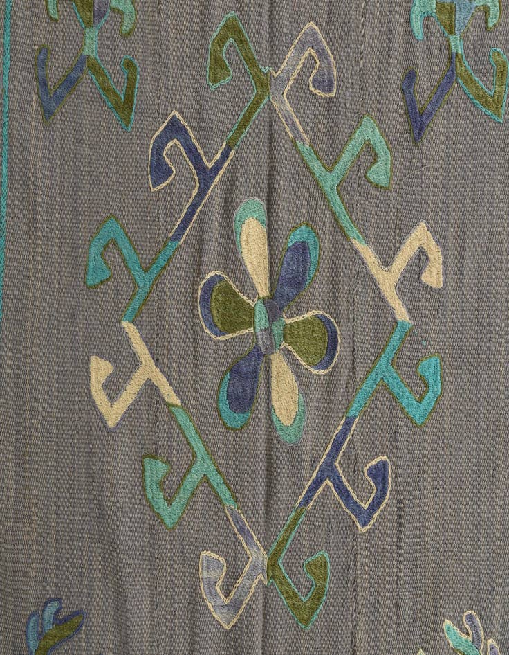 Detail image of 5' 9 x 7' 5  Hand Woven Kilim Suzani Wool Rug