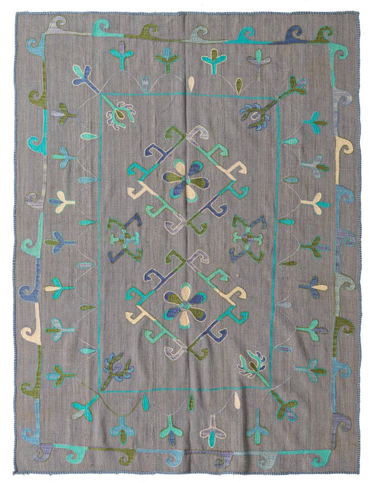 Detail image of 5' 9 x 7' 5 Hand Woven Kilim Suzani Wool Rug