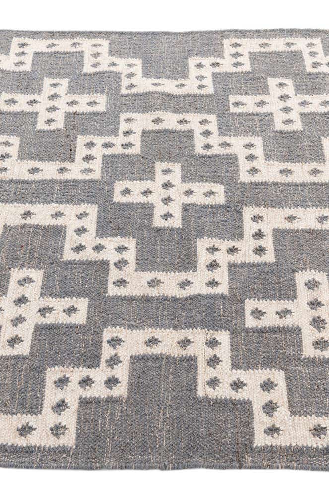 4' 2 x 6' 1 Hand Woven Kilim Wool Rug