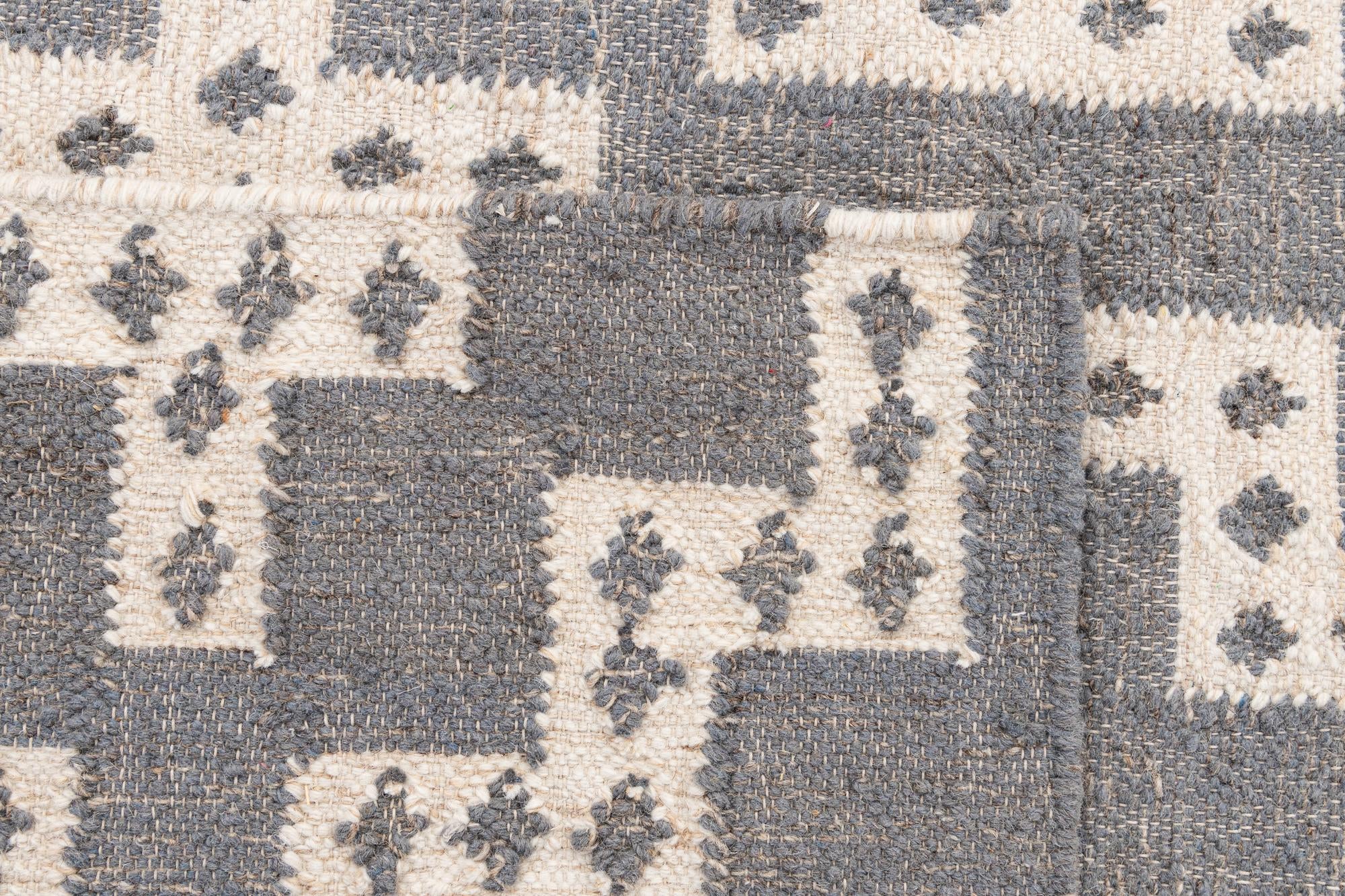 4' 2 x 6' 1 Hand Woven Kilim Wool Rug