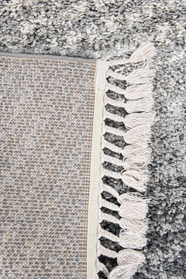 Detail image of 5' 3 x 7' 8 Lagom Shag Rug