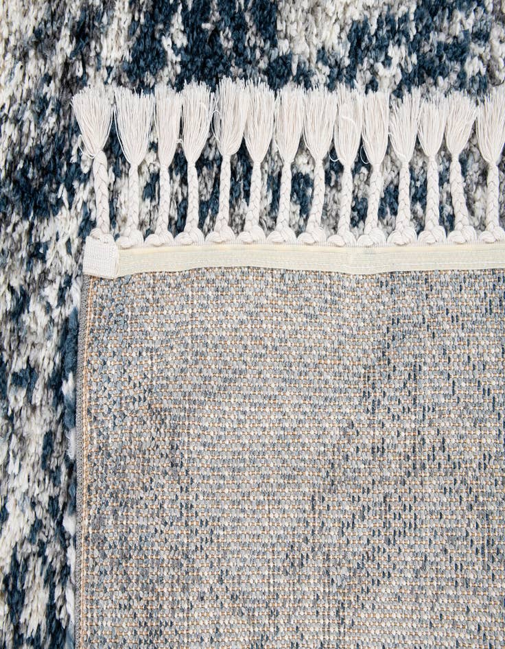 Detail image of 5' 3 x 7' 9 Lagom Shag Rug