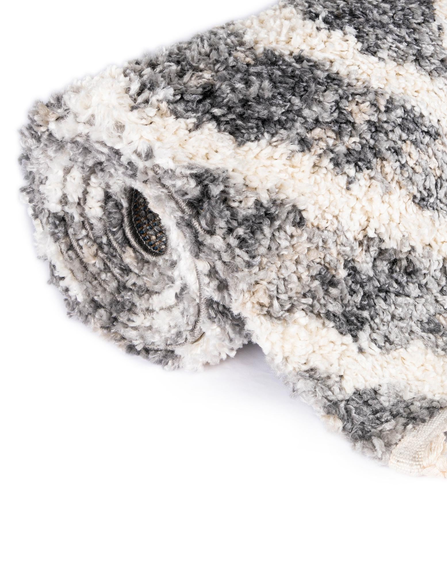 5' x 8' Lagom Shag Rug