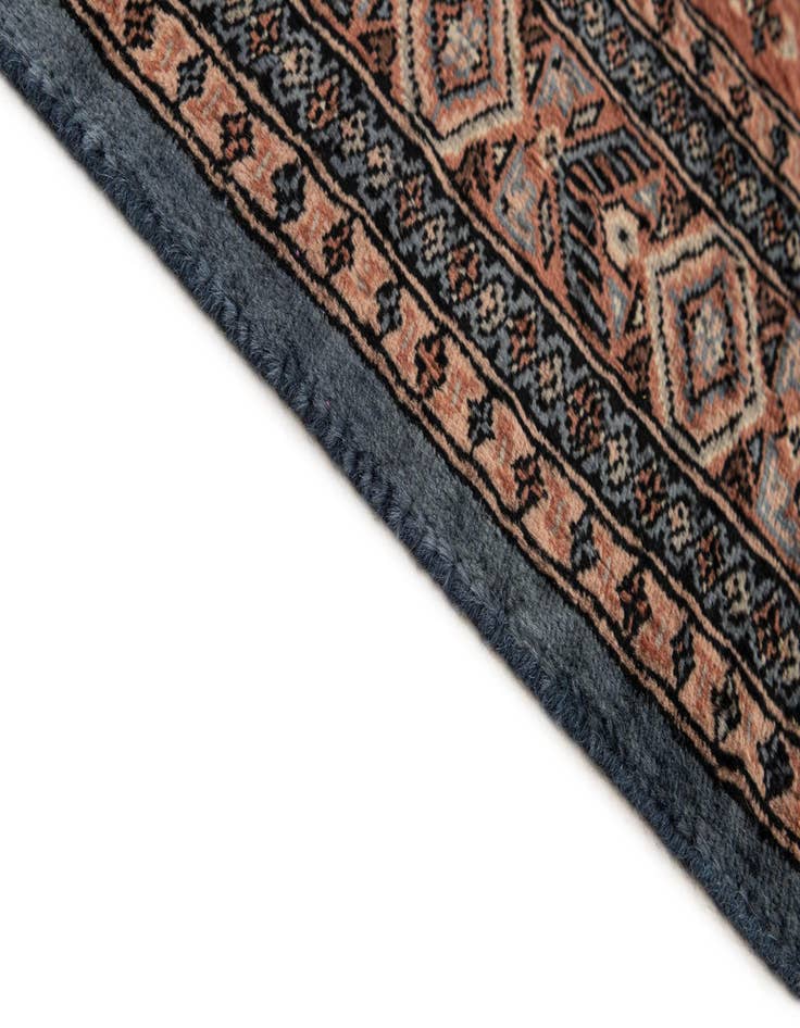 Detail image of 4' 2 x 5' 8  Hand Knotted Lahour Oriental Wool Rug